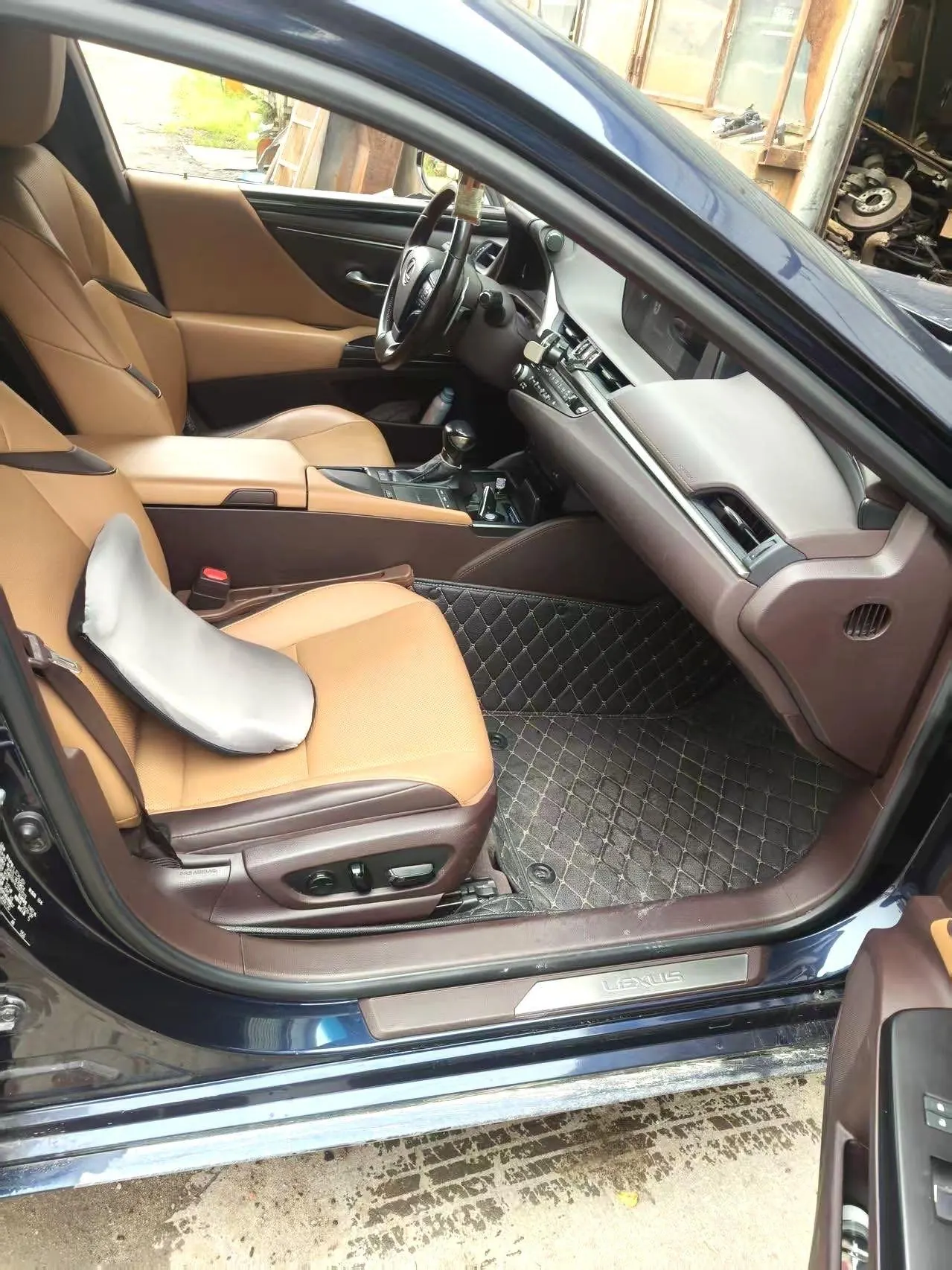 Lexus ES (Imported) 2020 ES200 2.0 Stepless Premium Edition Automatic Gear 5