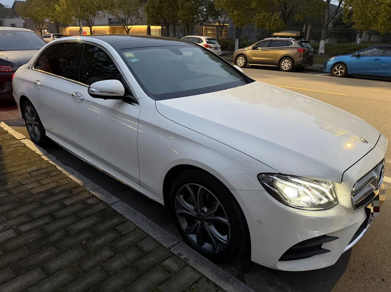 Mercedes Benz E-Class 2020 E 300 L 2.0T Sports Fashion Automatic Gear 3