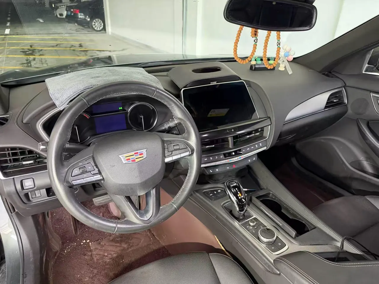 Cadillac 2022 CT5 2.0T 28T fashion automatic gear 2