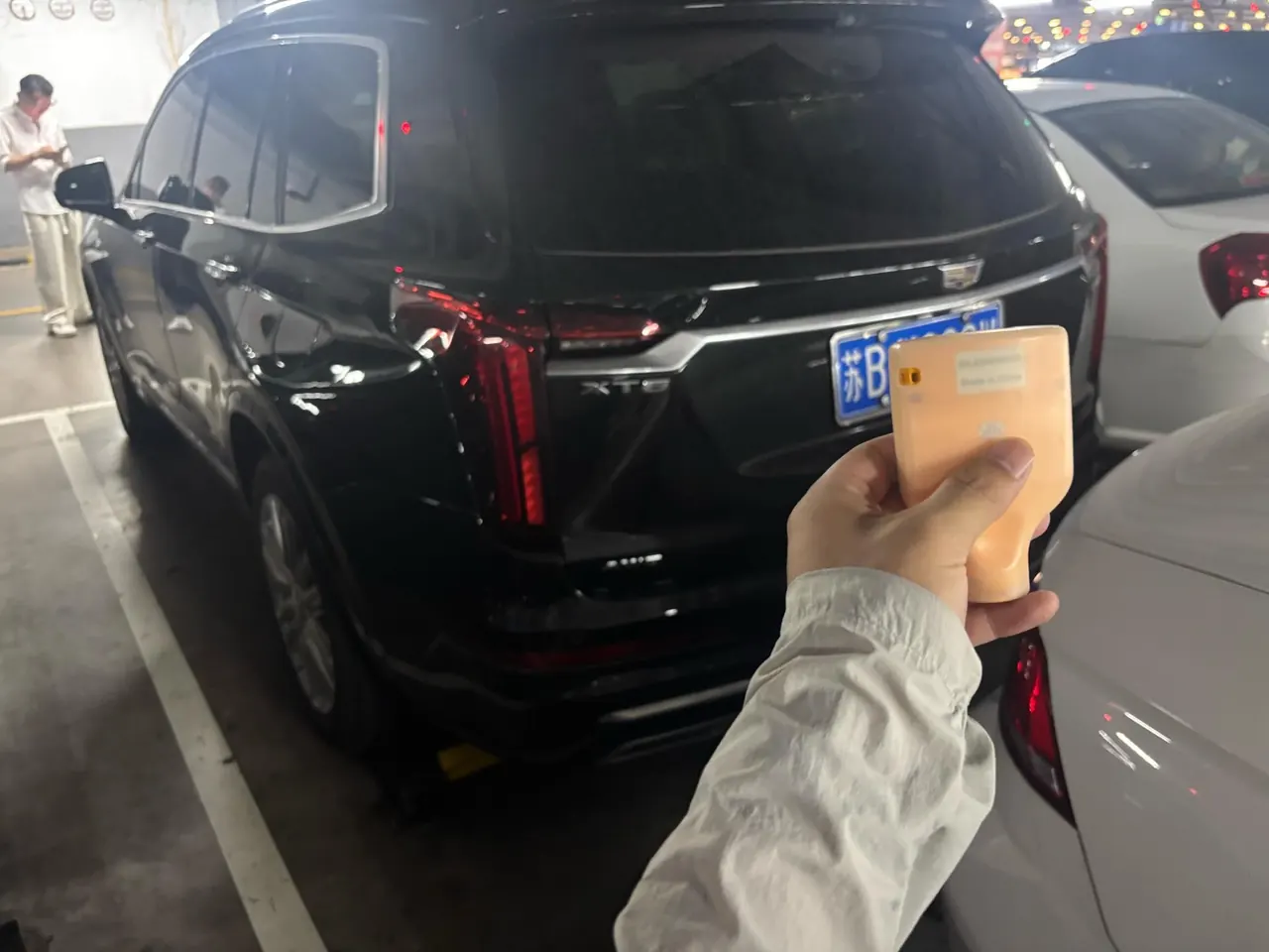 Cadillac 2022 XT6 48V 2.0T 6-seat four-wheel drive luxury automatic gear 7