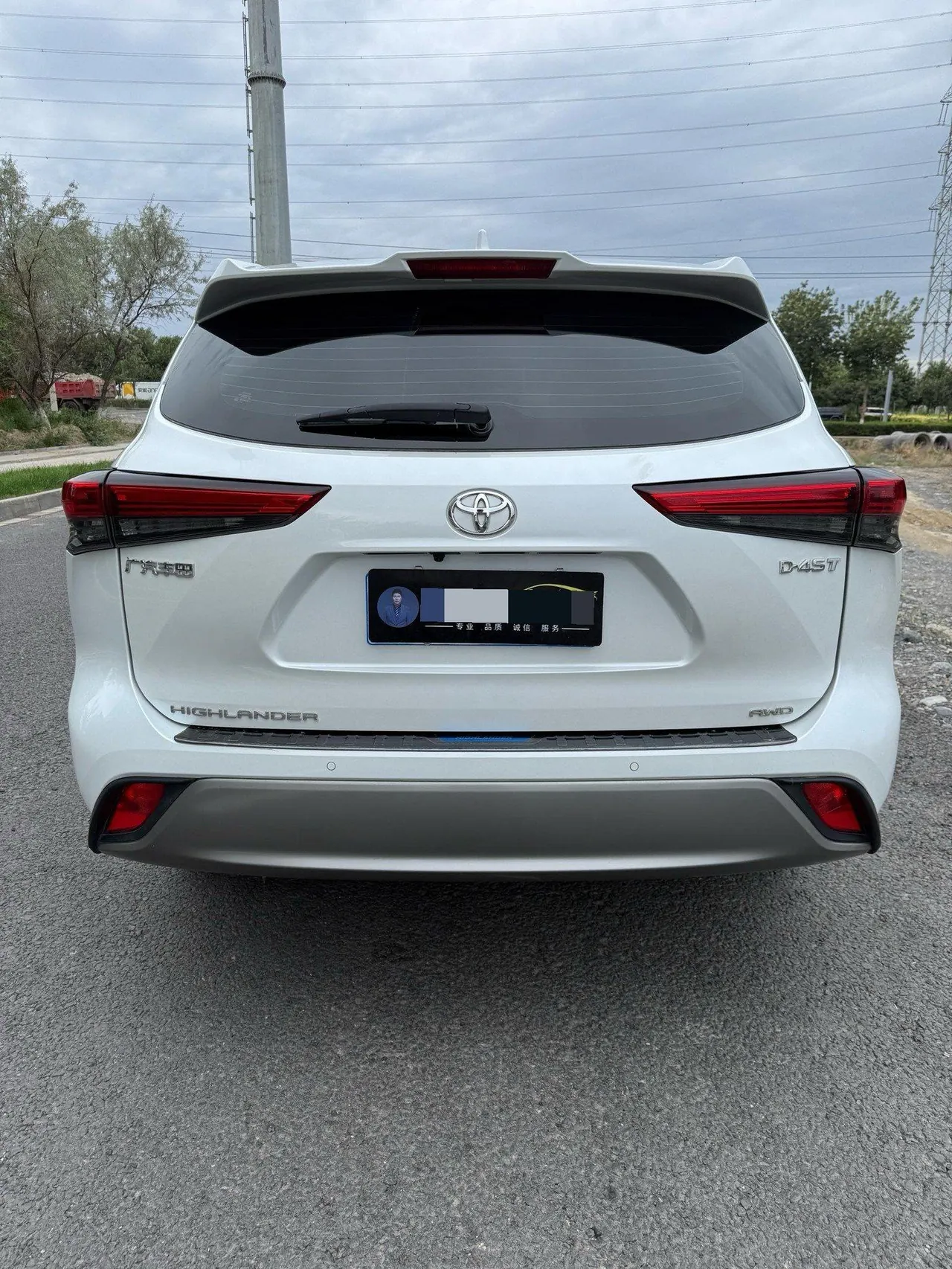 Toyota 2022 Highlander 2.0T 380T 4-wheel drive premium version 7-seat automatic gear 6