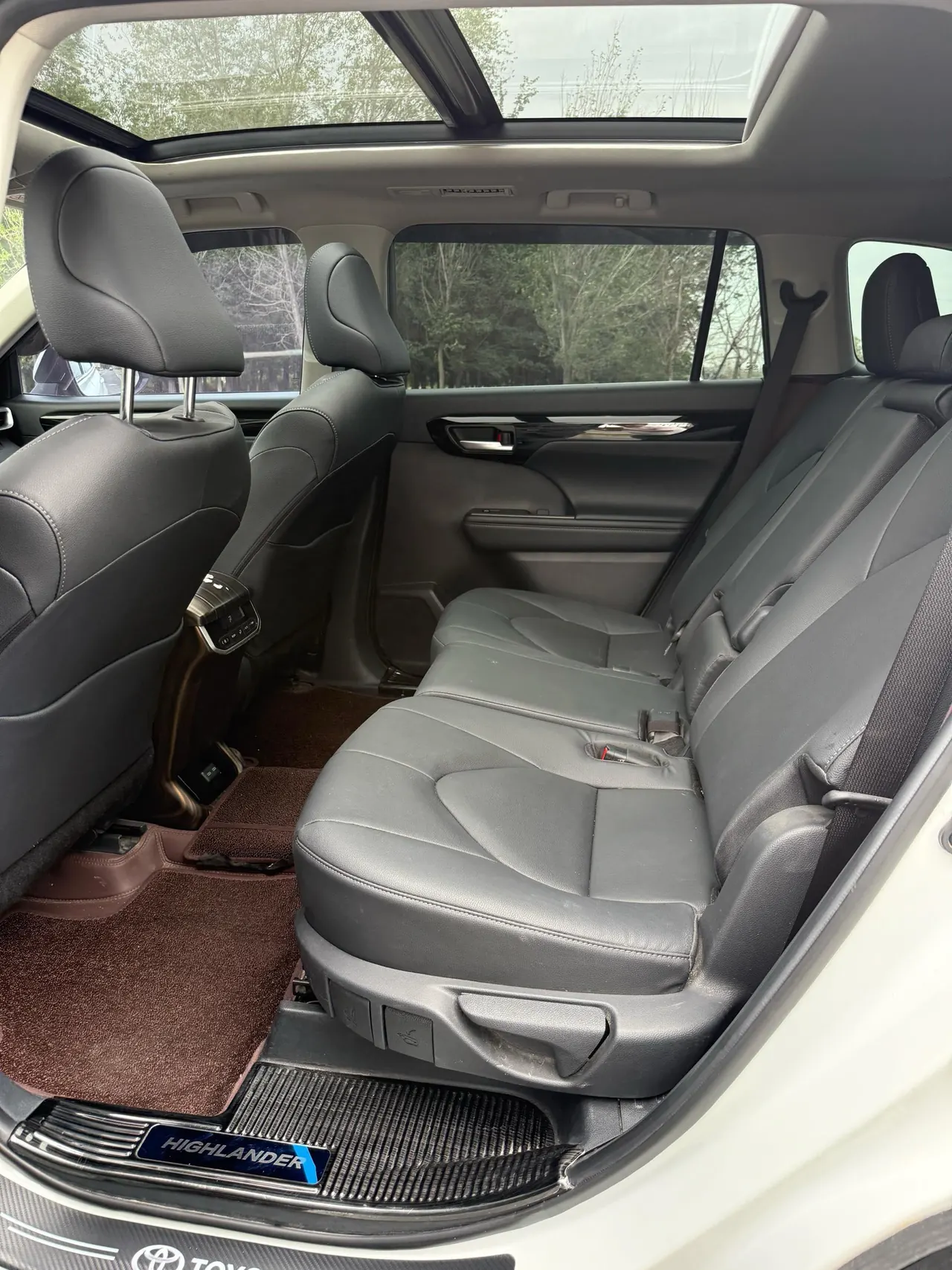 Toyota 2022 Highlander 2.0T 380T 4-wheel drive premium version 7-seat automatic gear 8