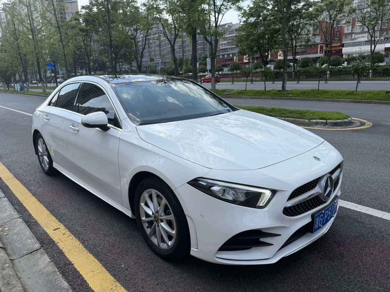 Mercedes Benz Class A 2021 A 200 L 1.3T Dynamic Automatic 5