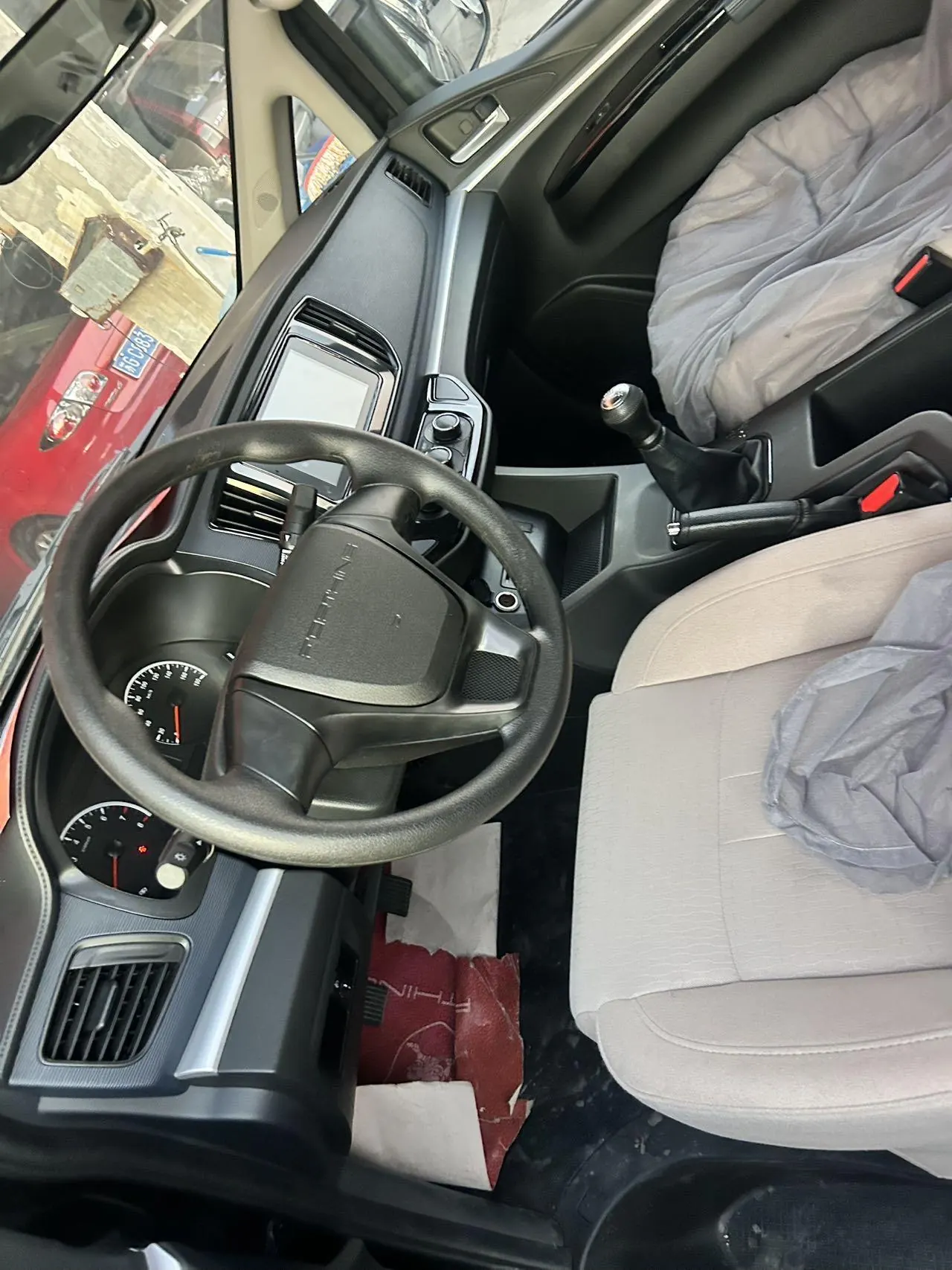 Forthing Lingzhi M5L 2022 Lingzhi M5L 1.6 Struggle Basic 7-seat Manual 2