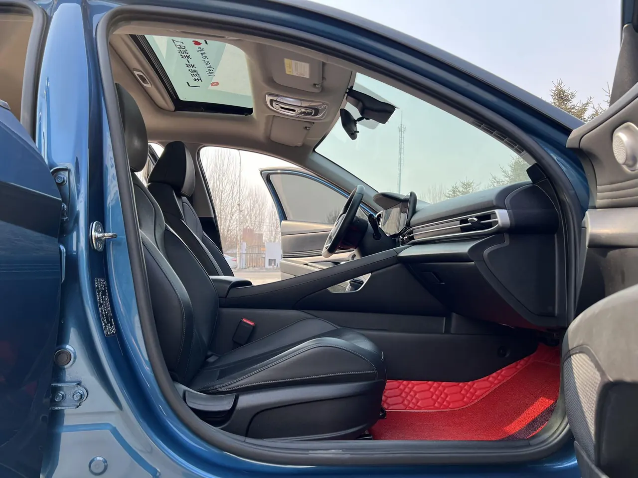 Hyundai 2022 Elantra -3-compartment 1.5 stepless LUX premium automatic gear 10