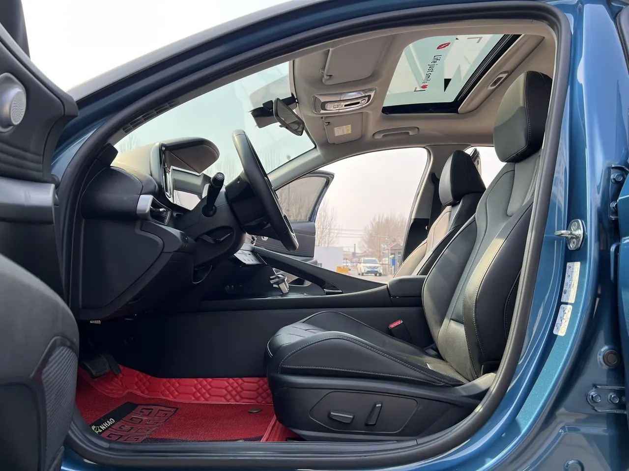 Hyundai 2022 Elantra -3-compartment 1.5 stepless LUX premium automatic gear 8