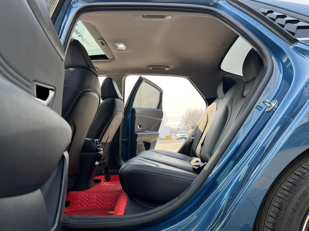 Hyundai 2022 Elantra -3-compartment 1.5 stepless LUX premium automatic gear 9