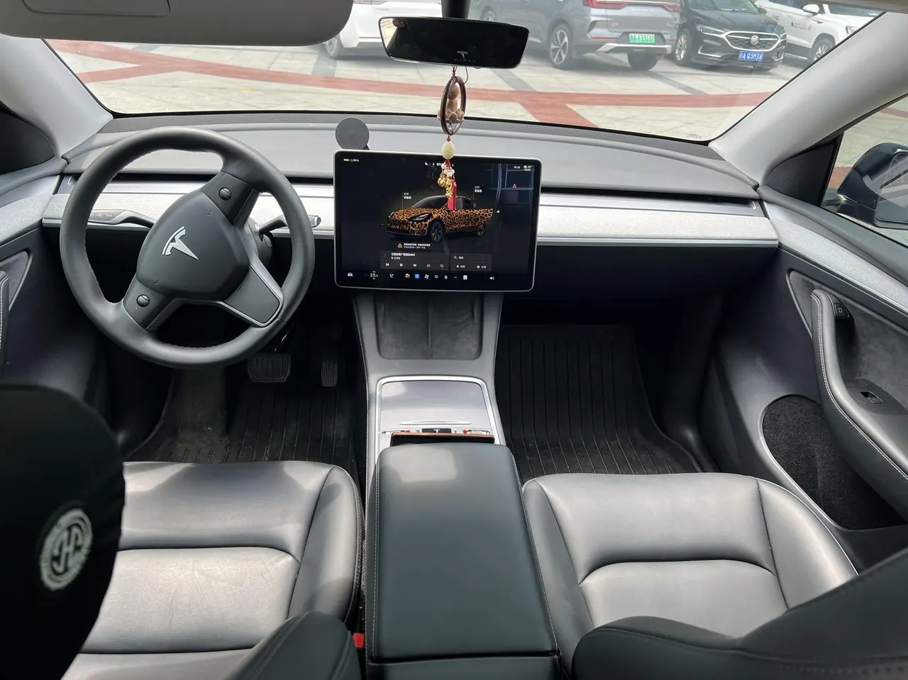 Tesla 2023 Model Y rear-wheel drive version automatic transmission 5