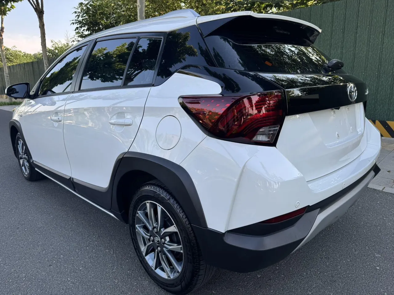 Toyota yaris 2022 YARiS L to dazzle 1.5 stepless leading PLUS version of automatic gear 16