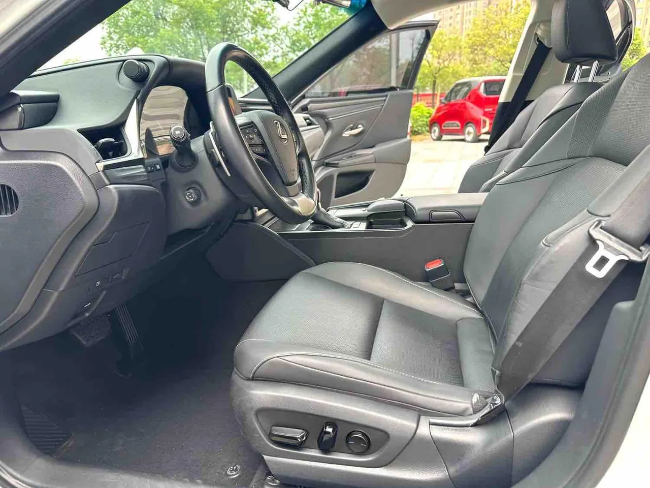 Lexus ES (Imported) 2020 ES200 2.0 Stepless Premium Edition Automatic Gear 7