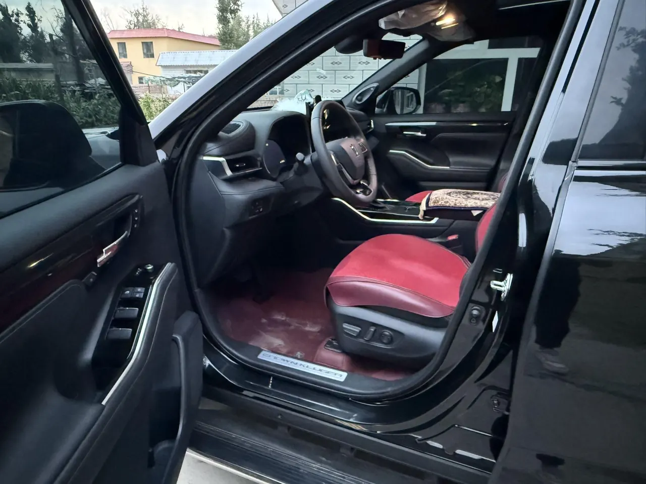 Toyota 2022 Crown Land Release 2.5 Stepless Four-wheel Drive Flagship Automatic Gear 2