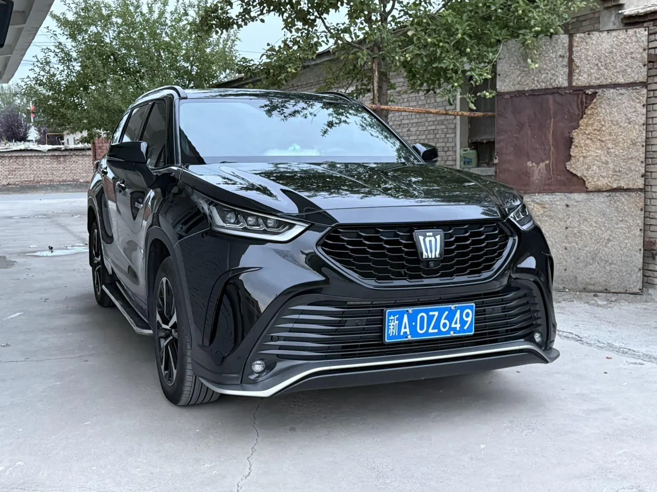 Toyota 2022 Crown Land Release 2.5 Stepless Four-wheel Drive Flagship Automatic Gear 8