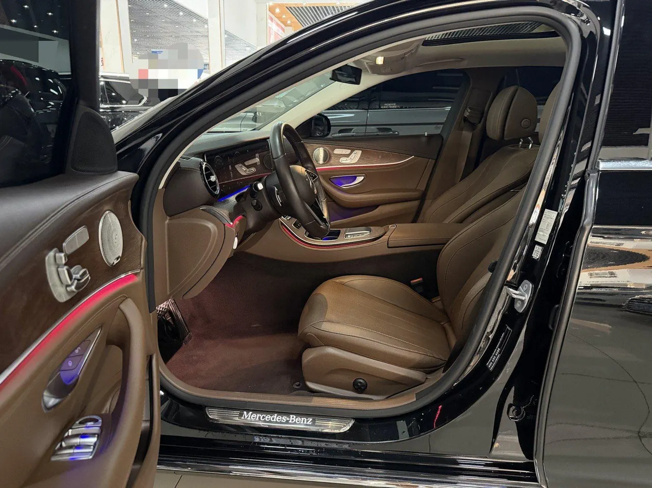 Mercedes Benz E Class 2023 E 300 L 2.0T Luxury Automatic Gear 3
