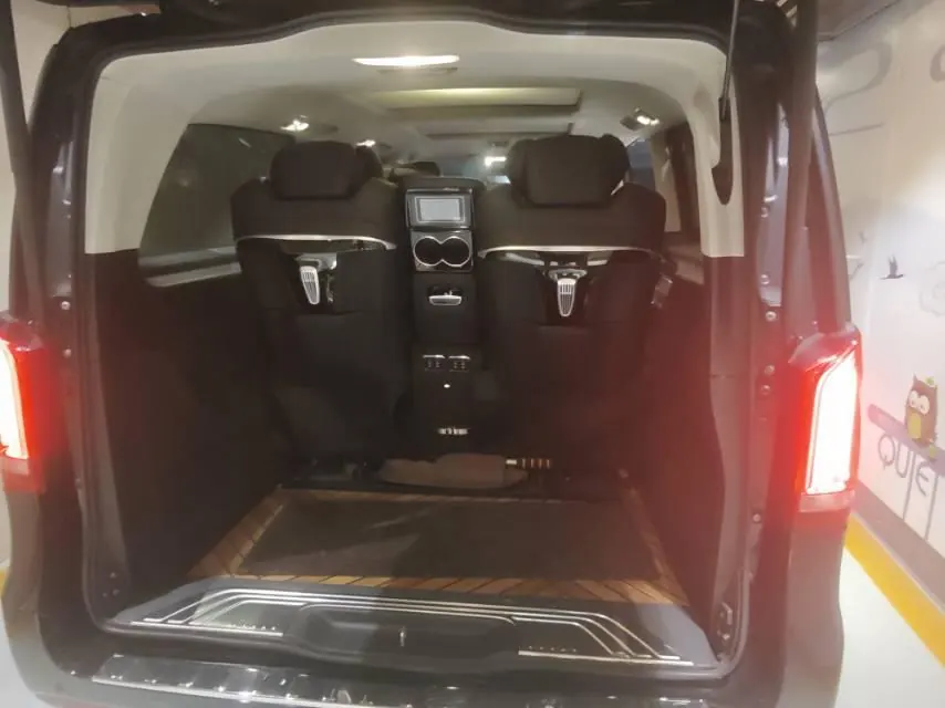 Mercedes Benz V 2022V 260 L 2.0T Premium Edition Automatic Gear 11