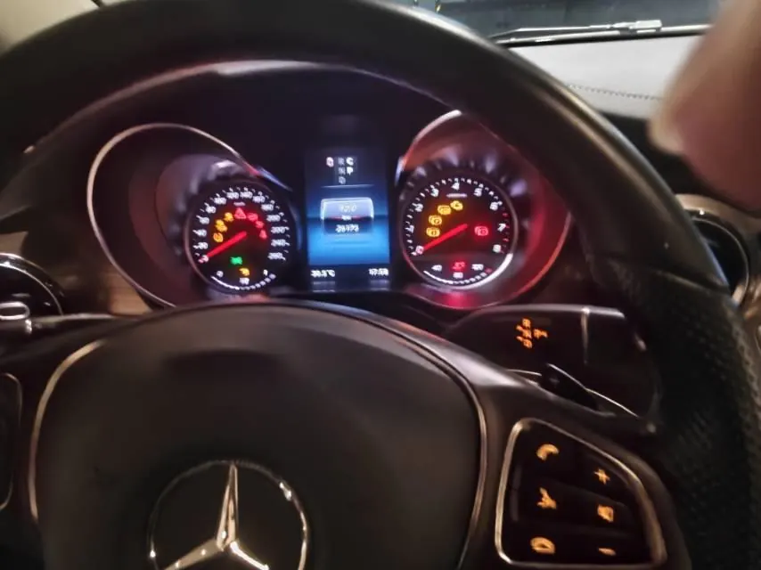 Mercedes Benz V 2022V 260 L 2.0T Premium Edition Automatic Gear 14