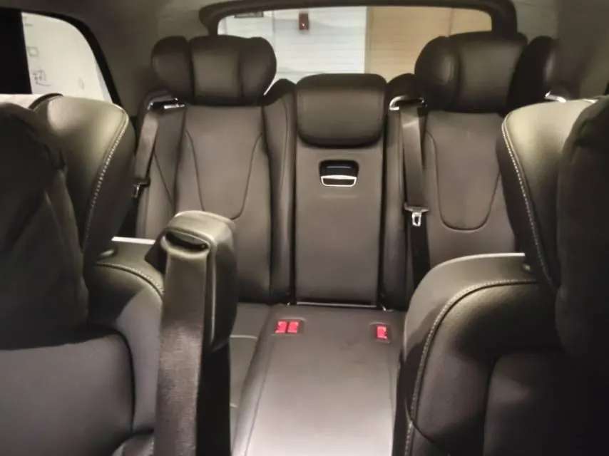 Mercedes Benz V 2022V 260 L 2.0T Premium Edition Automatic Gear 9