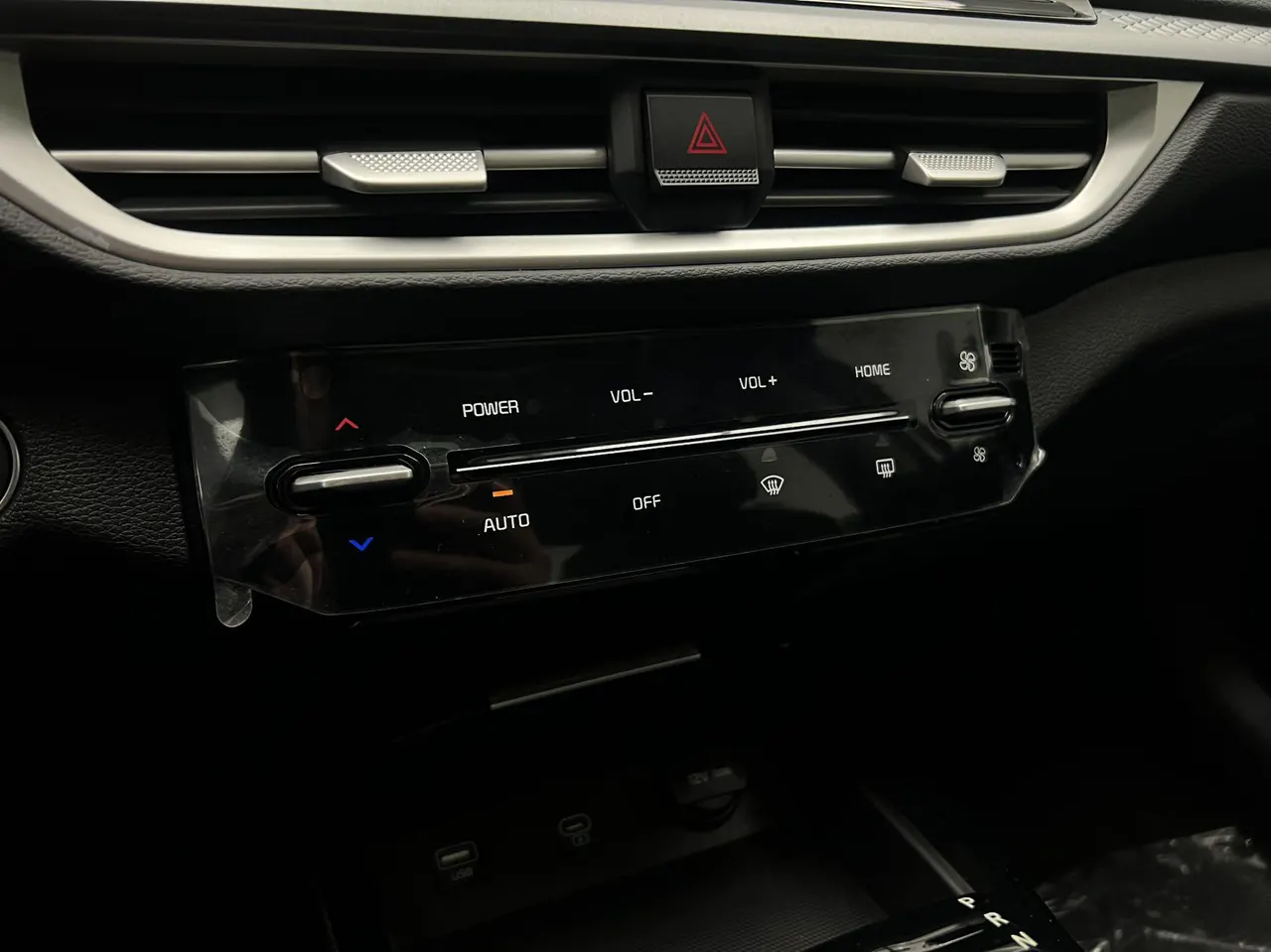 Kia 2024 K3 1.5 Stepless Comfort Premium Edition Automatic Gear 16
