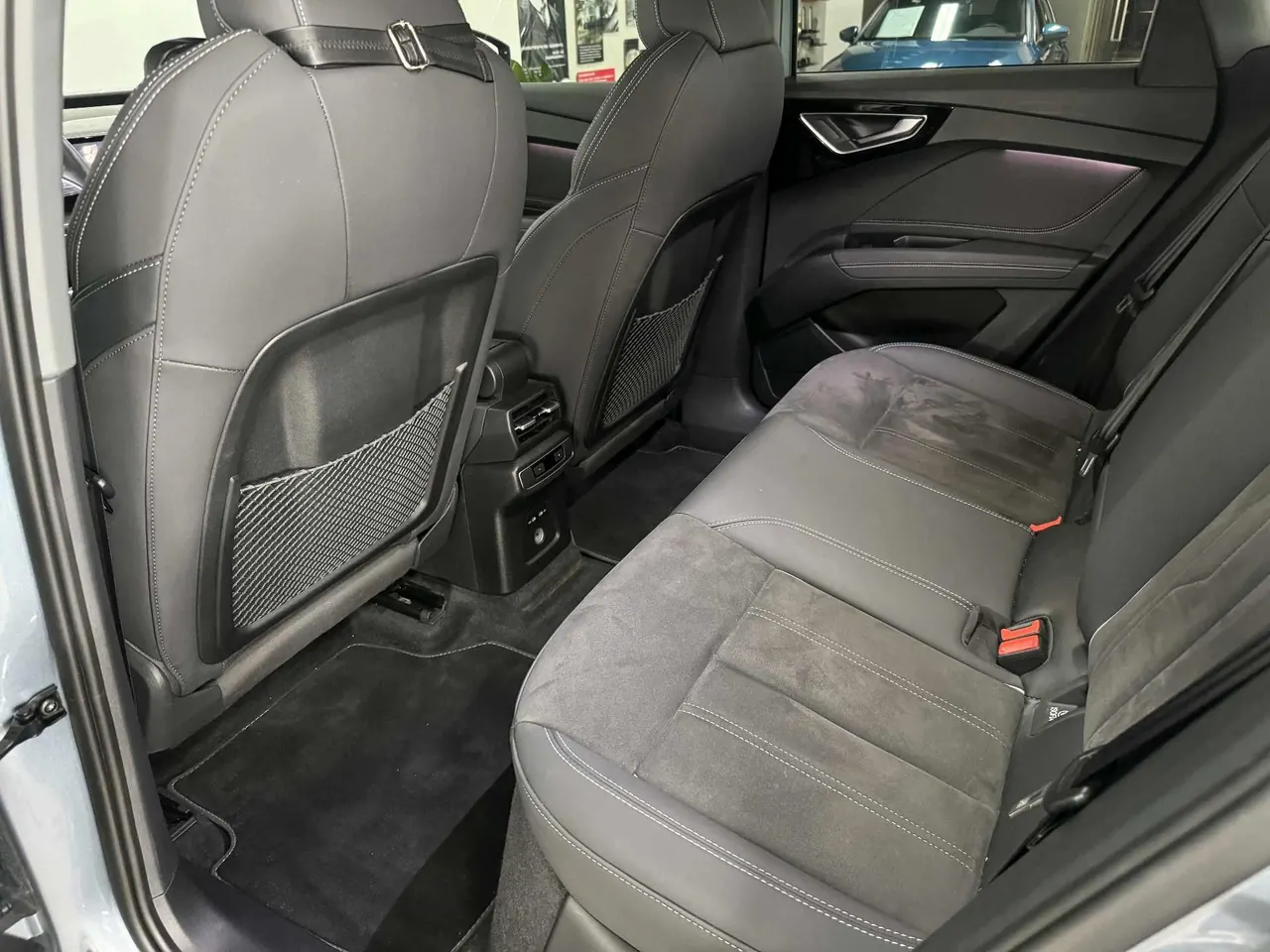 Audi 2022 Q4 e-tron 40 Creation Edition Automatic Gear 10