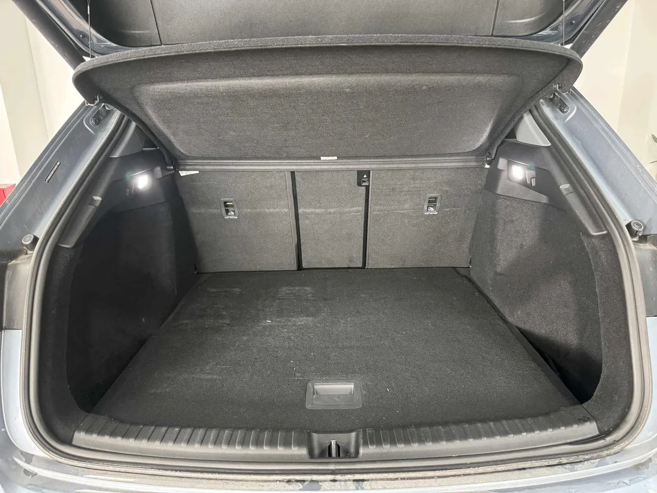 Audi 2022 Q4 e-tron 40 Creation Edition Automatic Gear 6
