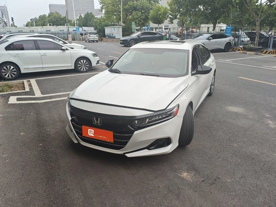 Open image lightbox: Honda 2022 10th Generation Accord 1.5T Stepless 260TURBO Deluxe Automatic Gear