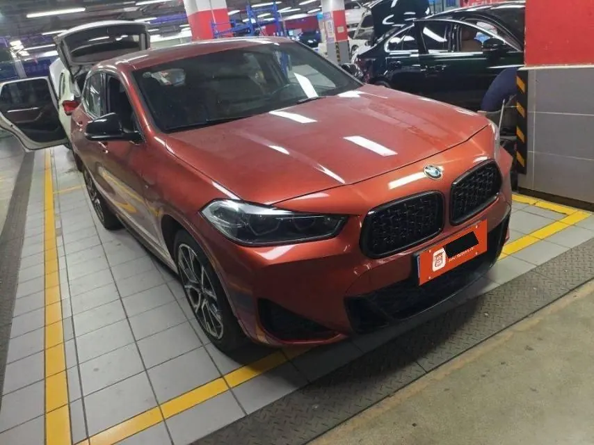 BMW 2022 X2 sDrive25i 2.0T Obsidian Night Edition Automatic Gear 2