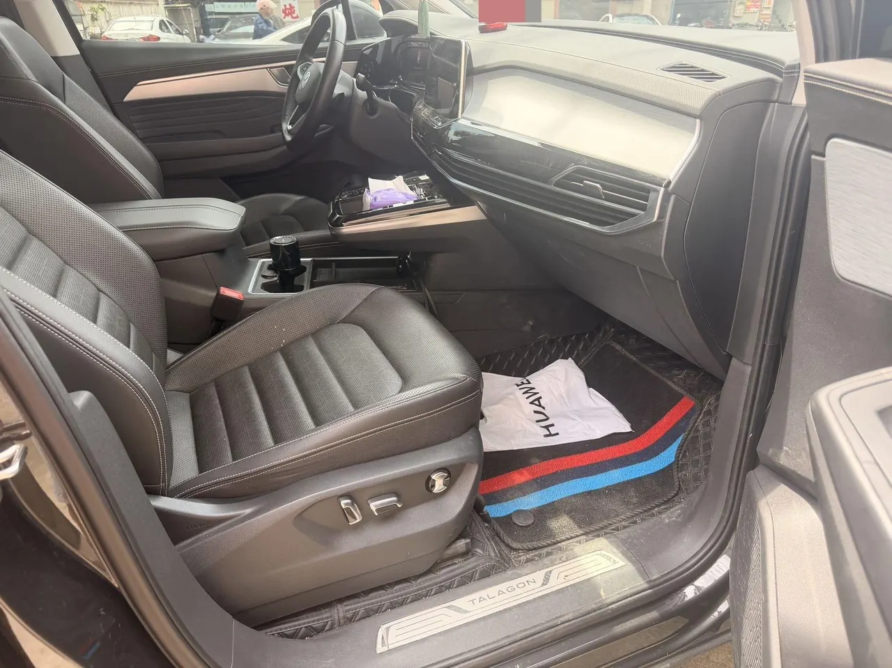 Volkswagen 2023 models of 2.0TSI 380TSI four-wheel drive luxury version of Pro automatic gear 4