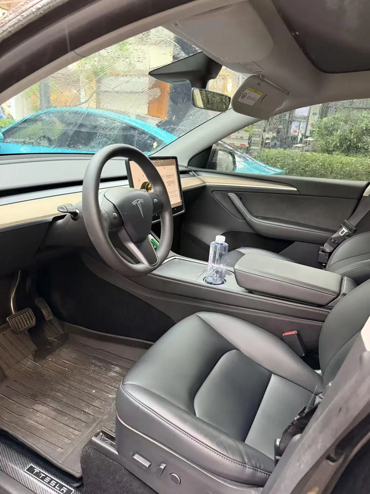 Tesla 2022 Model Y rear-wheel drive version (facelift) automatic gear 4