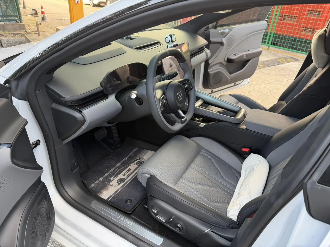 Zeekr 2026 Zeekr 007GT Rear Drive Max Edition 75kWh Automatic Gear 4