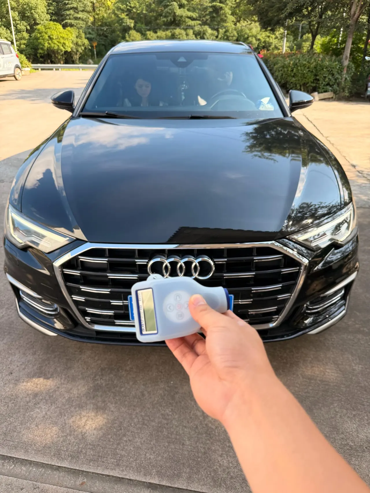 Audi 2022 A6L 2.0TFSI 45TFSI Zhenzhiya Automatic Gear 3