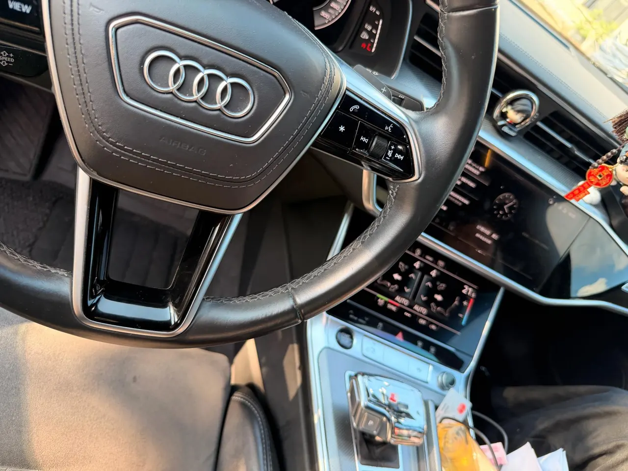Audi 2022 A6L 2.0TFSI 45TFSI Zhenzhiya Automatic Gear 6
