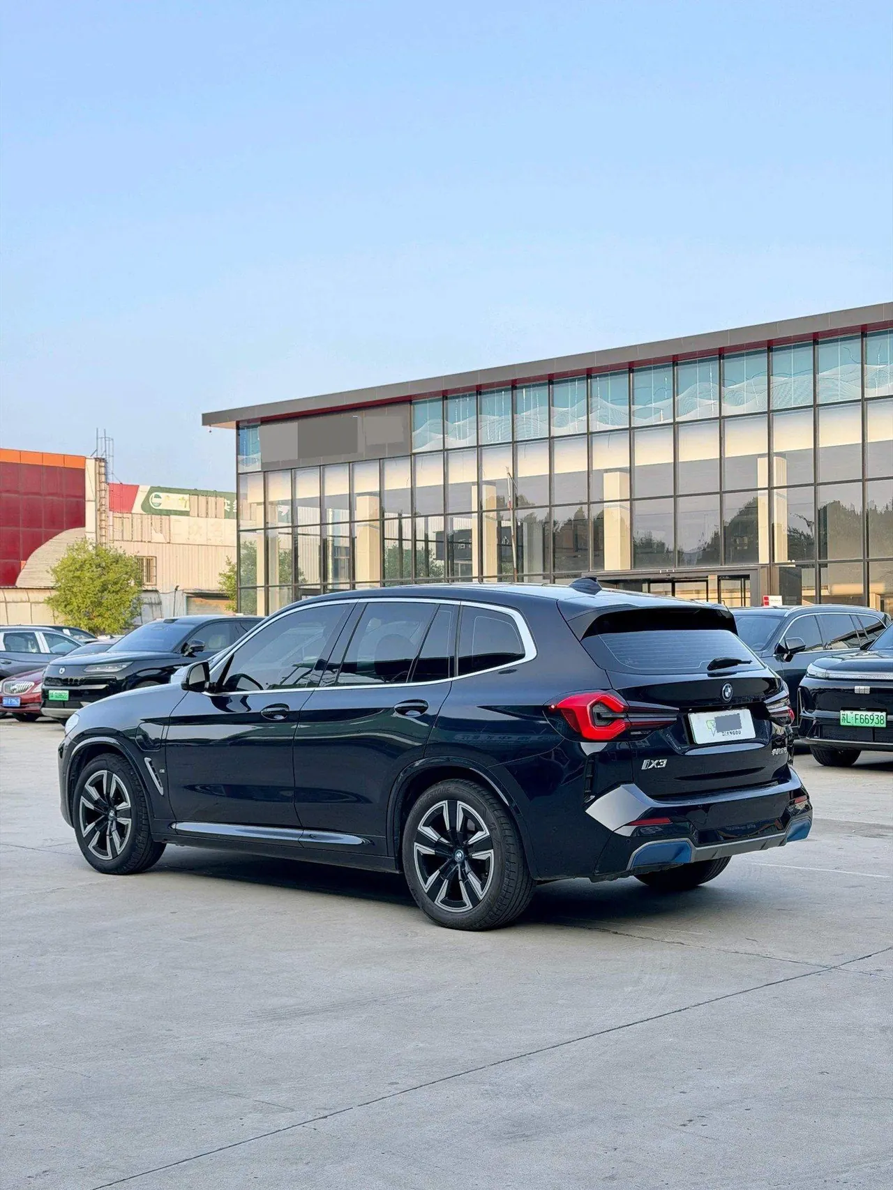BMW 2022 iX3 leading automatic 4
