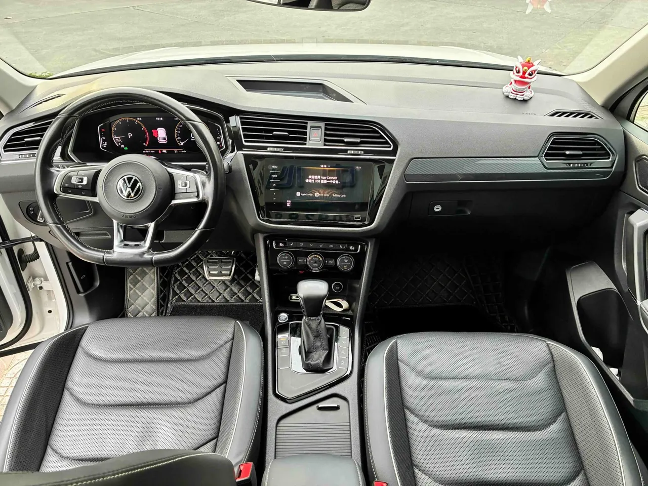 Volkswagen 2021 Tiguan L R-Line 2.0TSI 330TSI Two-Drive Ultimate Automatic Gear 4