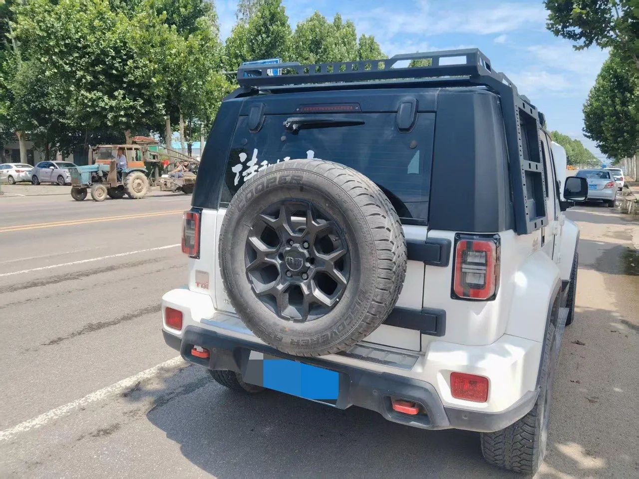Beijing 2021 BJ40 2.0T four-wheel drive blade hero version chivalrous automatic gear 4