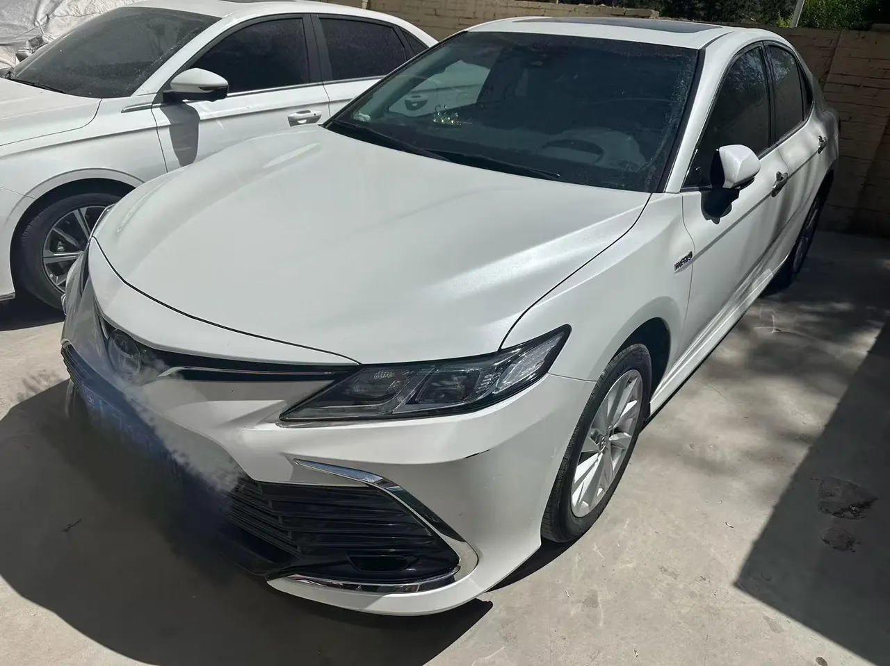 Toyota 2021 Camry Dual Engine 2.5HGVP Stepless Leading Edition Automatic Gear - View 1