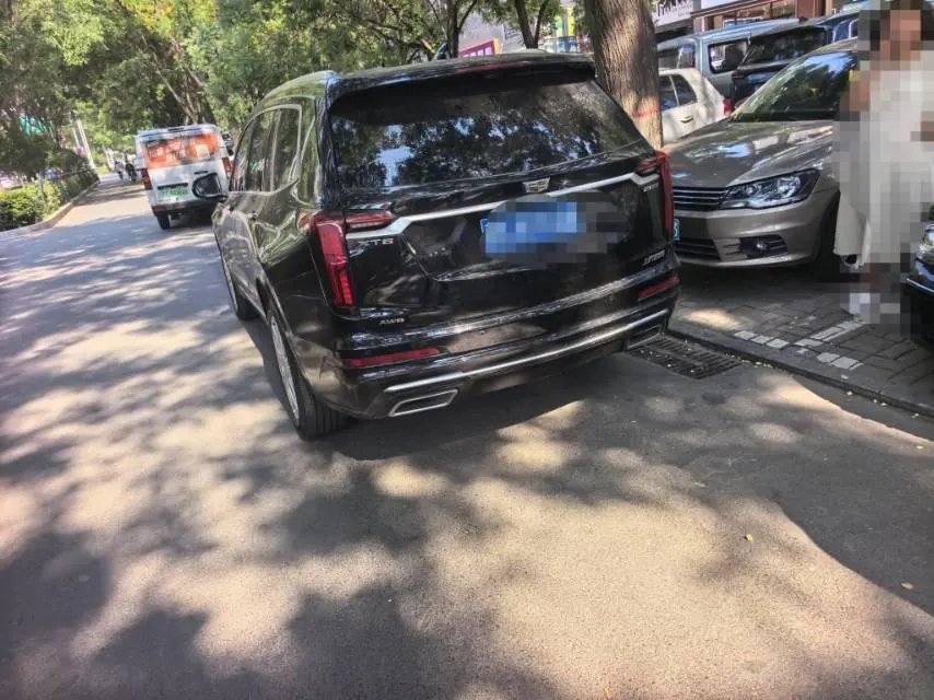 Cadillac 2022 XT6 48V 2.0T 6-seat four-wheel drive luxury automatic gear 2