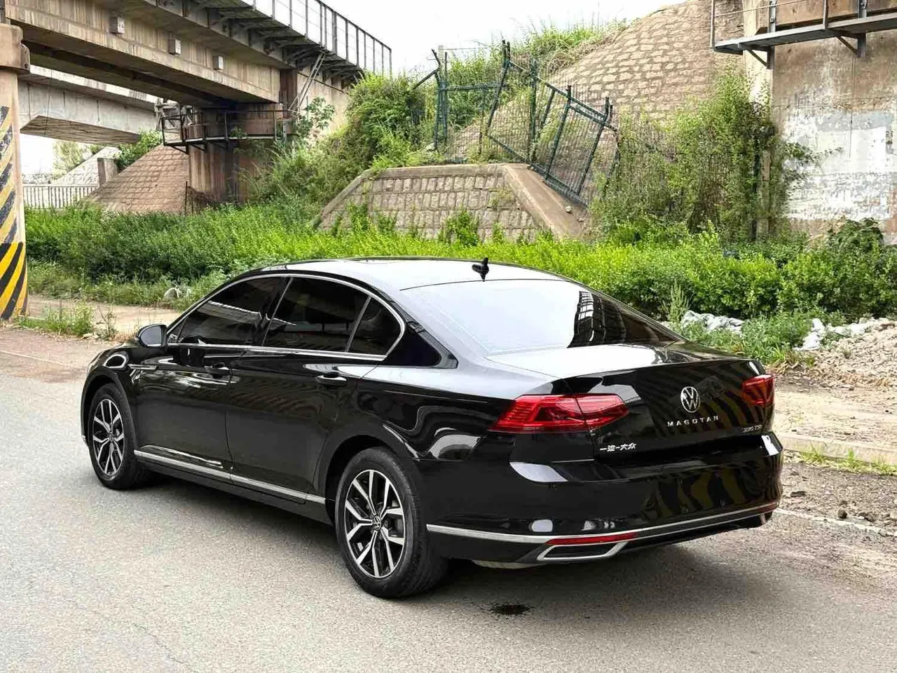 Volkswagen 2020 Magotan 2.0TSI 330TSI Leading Automatic 4