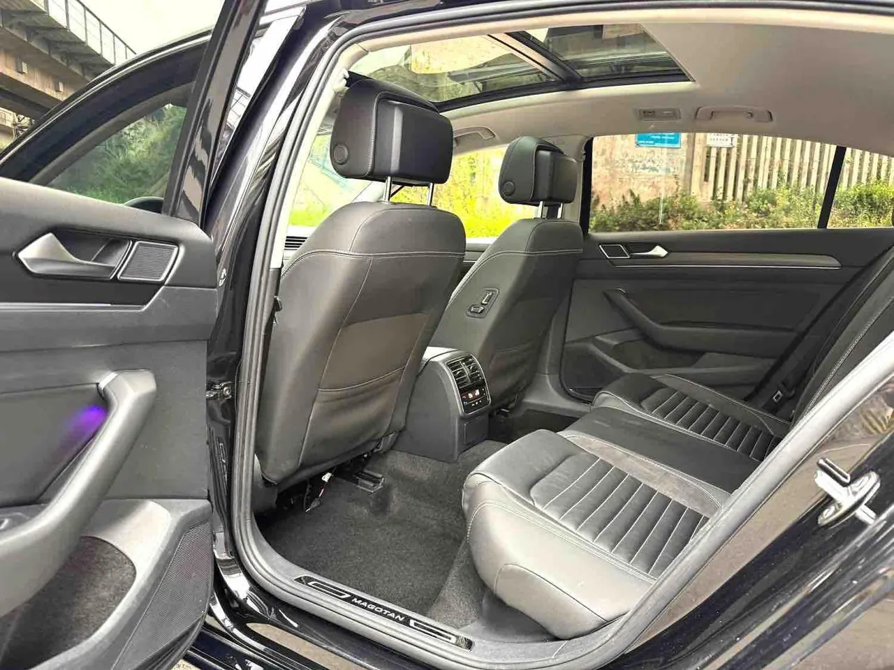 Volkswagen 2020 Magotan 2.0TSI 330TSI Leading Automatic 5