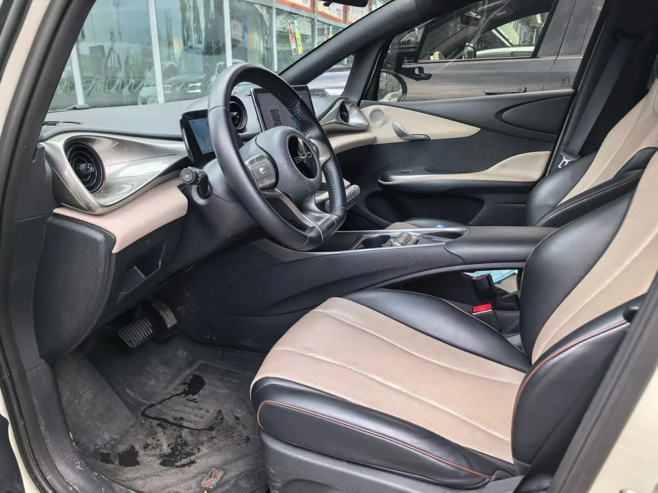 BYD 2024 Dolphin Glory Edition 420km Fashion Edition Automatic Gear 2