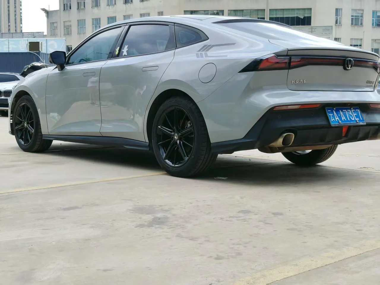 ChangAn 2022 UNI-V 1.5T honorable automatic gear 4