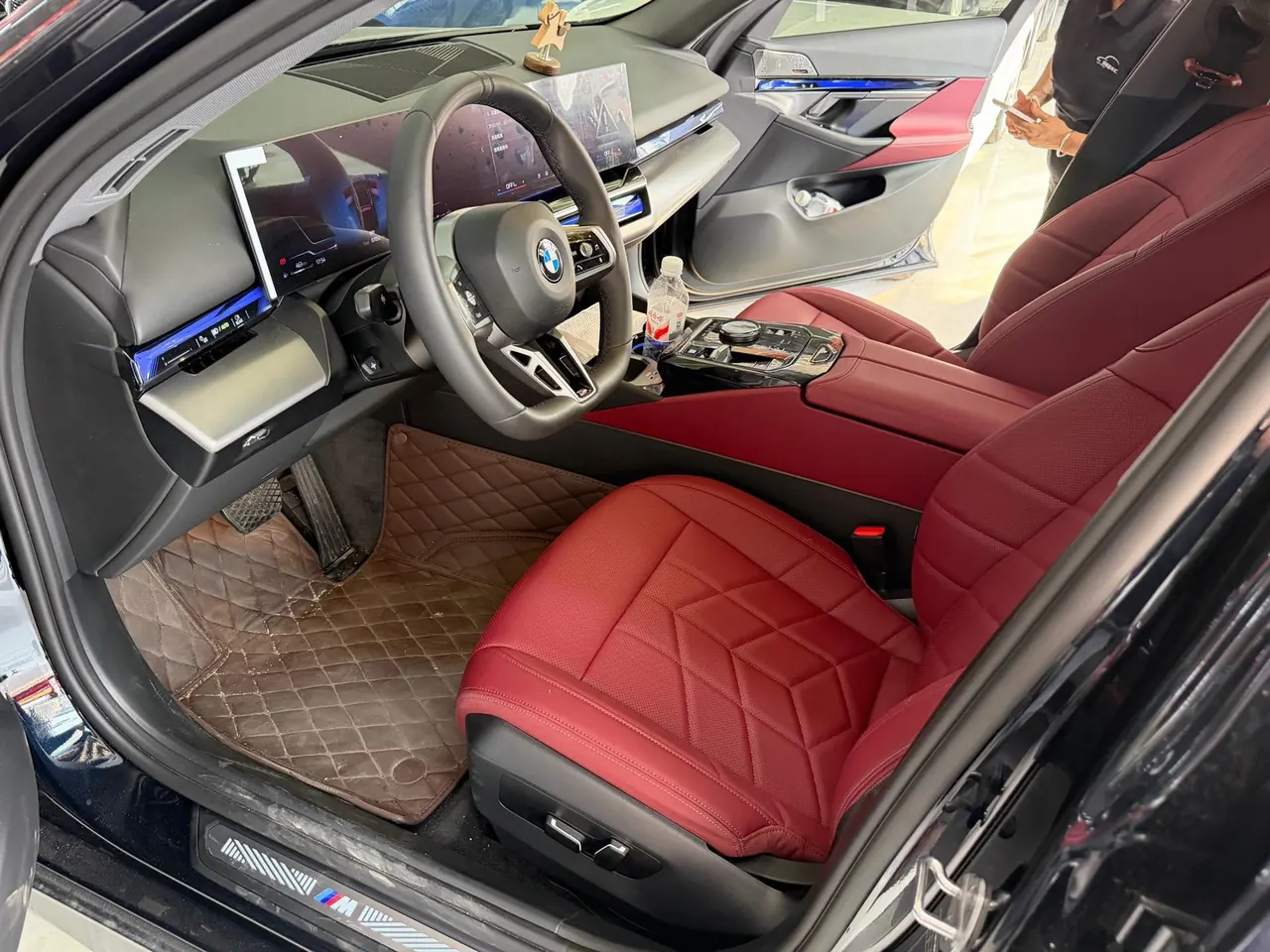 BMW 5 Series 2026 model 530Li 48V 2.0T Leading Edition M Sport Package Automatic 5
