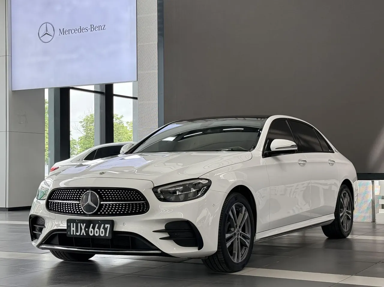 Open image lightbox: Mercedes Benz E Class 2021 E 260 L 2.0T Sports (Modified) Automatic Gear