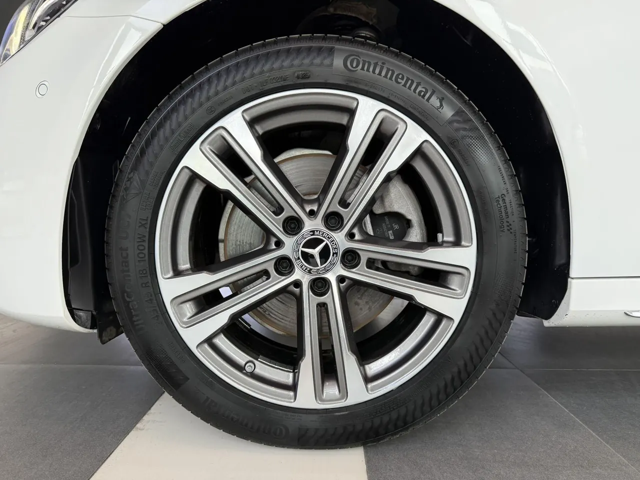 Mercedes Benz E Class 2021 E 260 L 2.0T Sports (Modified) Automatic Gear 11