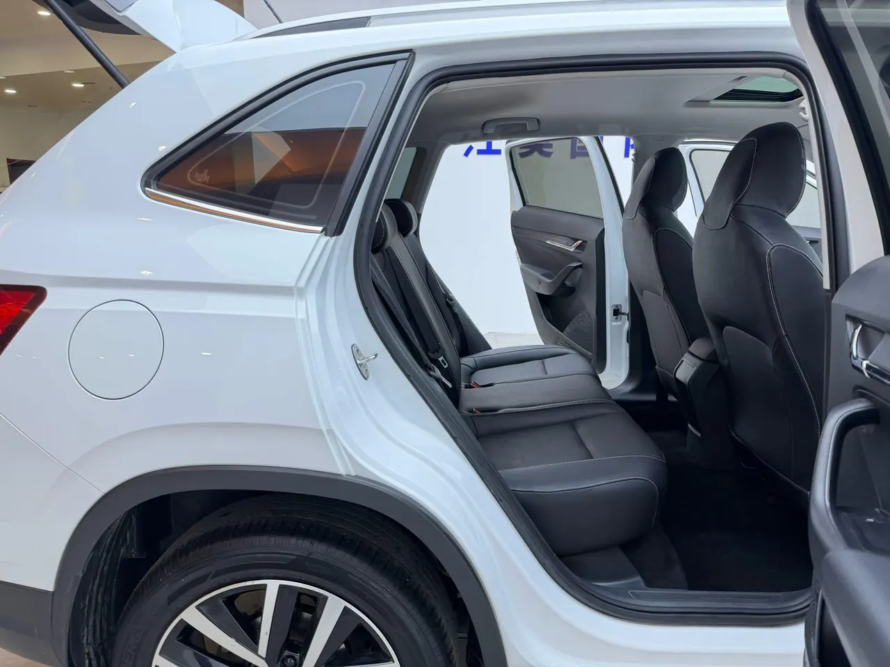 Skoda 2023 Komick 1.5 Comfortable Edition Automatic Gear 16