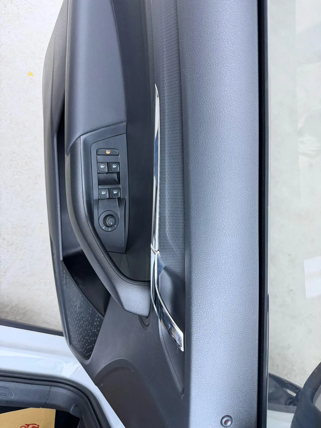 Skoda 2023 Komick 1.5 Comfortable Edition Automatic Gear 4