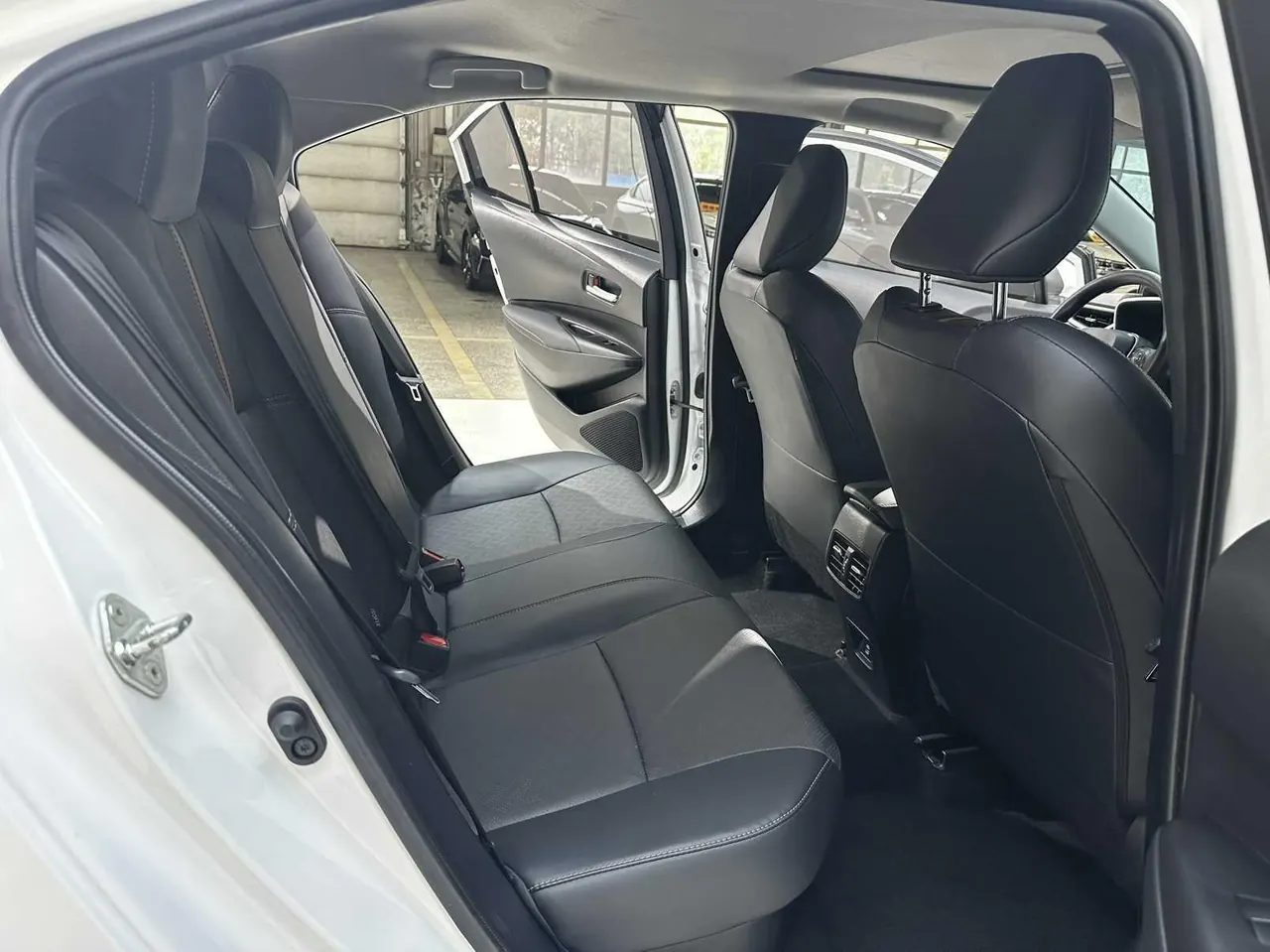 Toyota 2023 Lei Ling Shuangqing 1.8 Stepless Intelligent Electric Hybrid Sports Edition Automatic Gear 10