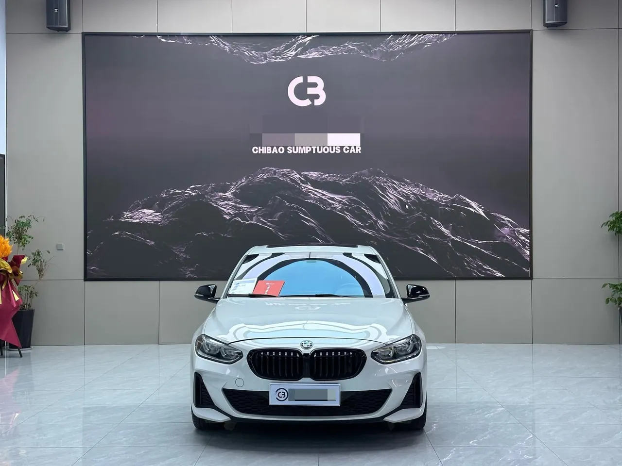 BMW 1 Series 2021 120i 1.5T M Sport Night Edition (facelift) Automatic 3