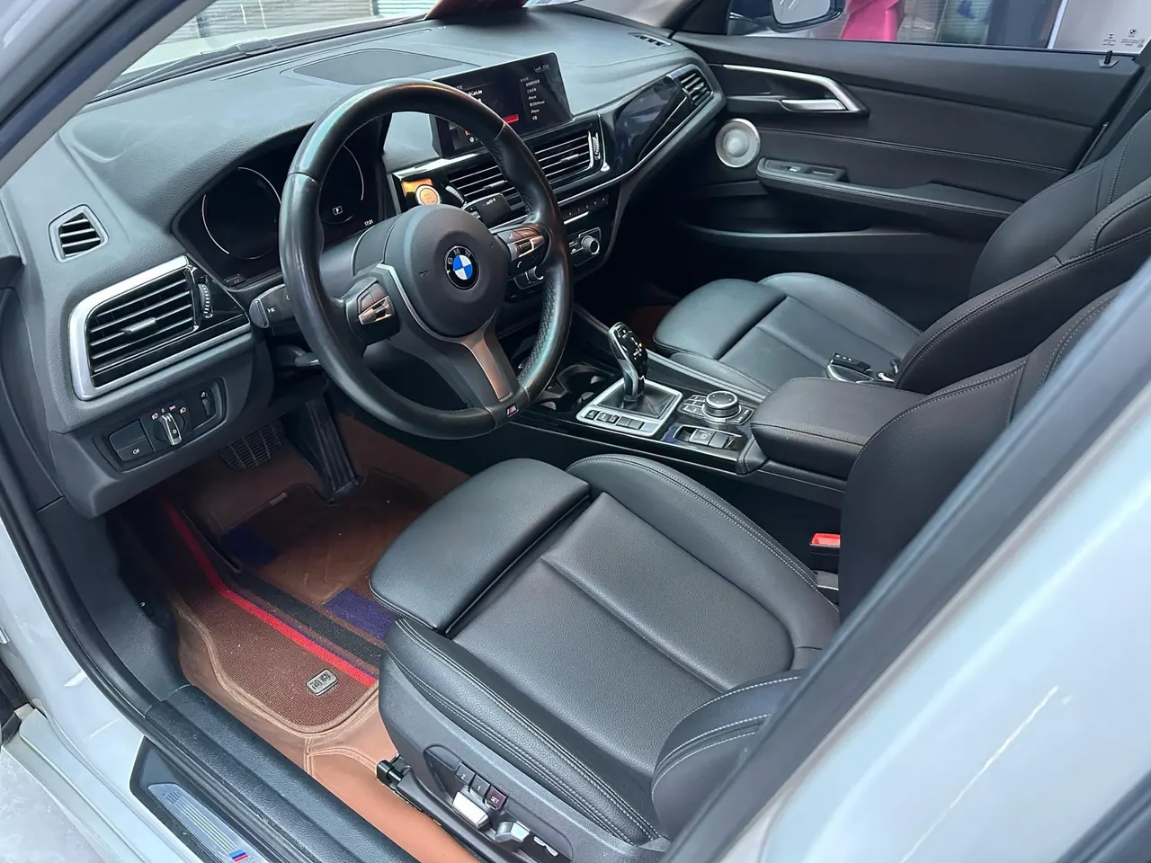 BMW 1 Series 2021 120i 1.5T M Sport Night Edition (facelift) Automatic 5