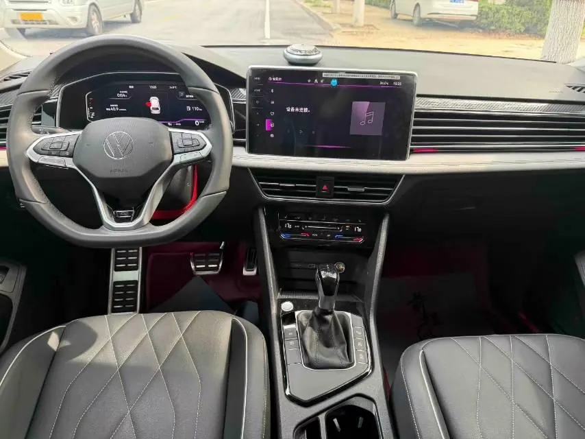 Volkswagen 2024 Tiguan L R-Line 2.0TSI 330TSI Two‑wheel‑drive R‑Line Dragon Glory Edition Automatic 5
