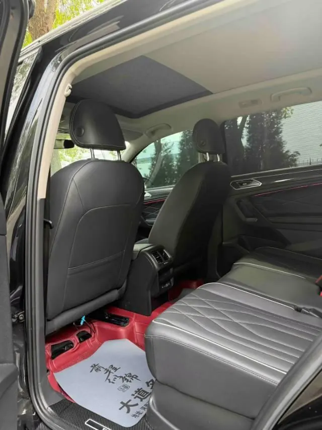 Volkswagen 2024 Tiguan L R-Line 2.0TSI 330TSI Two‑wheel‑drive R‑Line Dragon Glory Edition Automatic 6