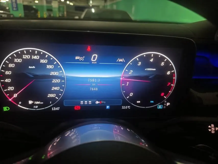 Mercedes Benz 2025 GLC 260 L 4MATIC 48V 2.0T Dynamic (Modified) Automatic Gear 8